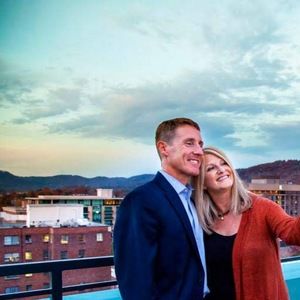 Meet your Posher, Traci